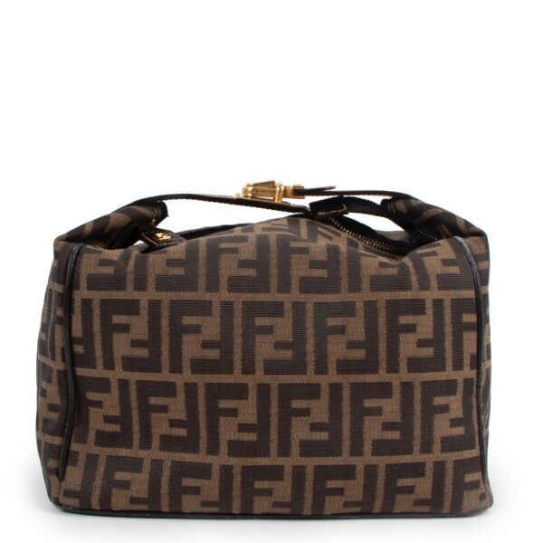 Shop safe online at Labellov in Antwerp this 100% authentic second hand Fendi Monogram Canvas Make-up Pouch
