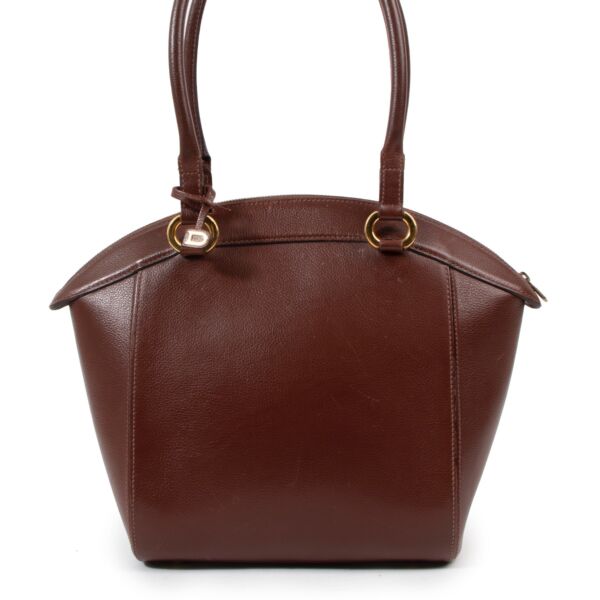 Shop safe online at Labellov in Antwerp this 100% authentic second hand Delvaux Brown Leather Charme Top Handle