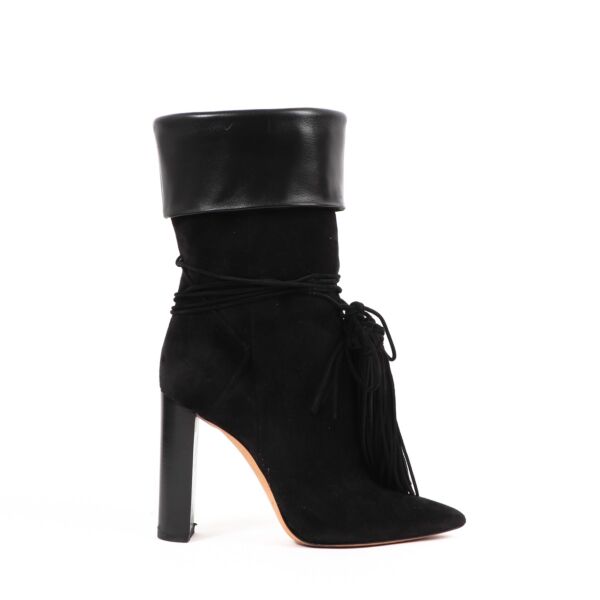 Buy authentic second-hand Yves Saint Laurent Black Suede Leather Boots in Size 37 in very good condition at Labellov in Antwerp.