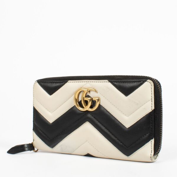 Gucci Black/White GG Marmont Zip Around Wallet