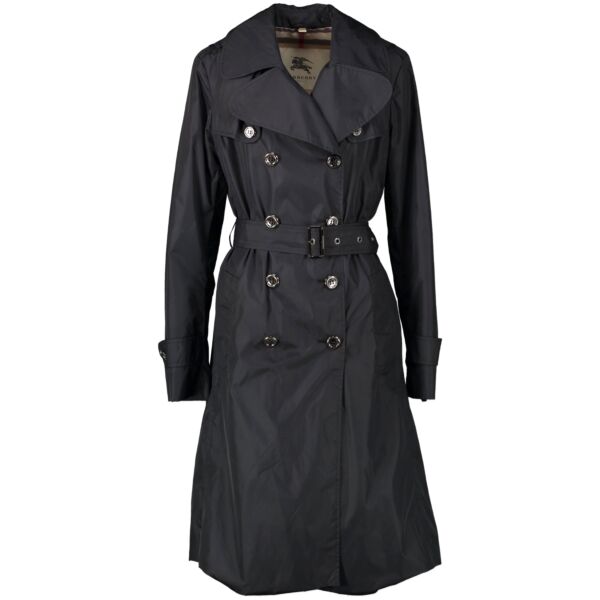 995 Burberry Black Longline Trench for the best price at labellov seconhand luxury in Antwerp