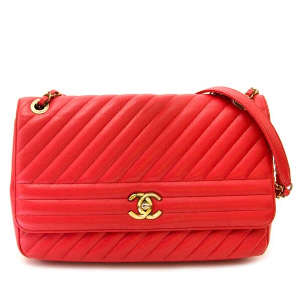 Buy authentic chanel red goatskin flap bag now online at labellov vintage fashion webshop belgium