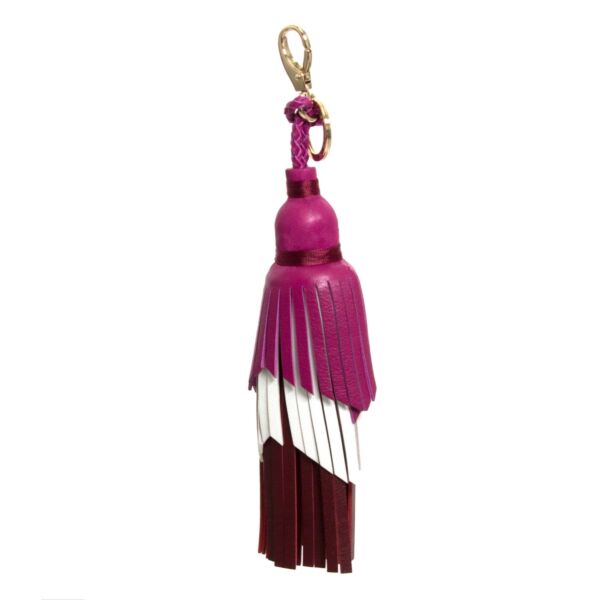 koop Anya Hindmarch Pink Three Tiered Tassel Key Ring bij labellov aan de beste prijs