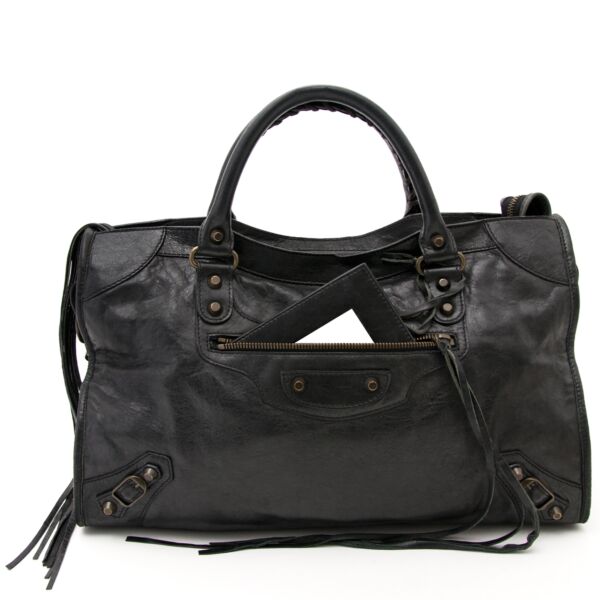 Balenciaga Black Calfskin City Bag now online at labellov.com at the best price.