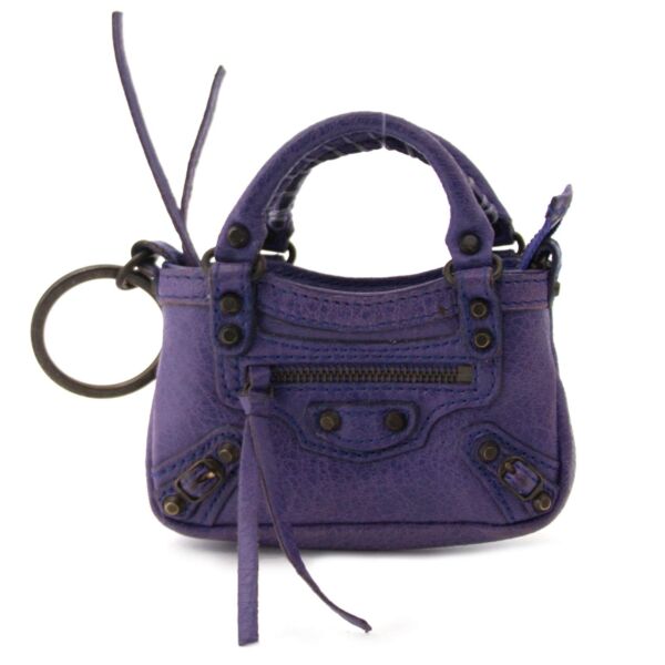 koop veilig online tegen de beste prijs Balenciaga Mini First Bag Charm 