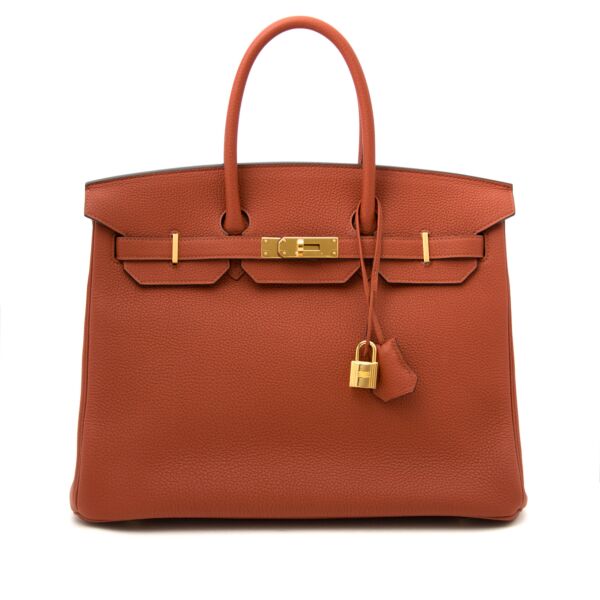 Vintage Hermès Birkin bags for the best price at Labellov webshop. Safe and secure online shopping with 100% authenticity. Vintage Hermès Birkin bags pour le meilleur prix.