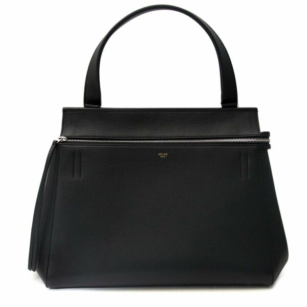 Buy an authentic Céline Boxcalf Black Edge Bag at the right price at LabelLOV vintage webshop. Safe and secure online shopping.
