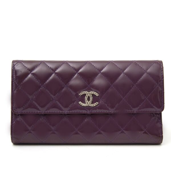 Are you looking to buy an Chanel Purple Patent Leather Flap Wallet ? 