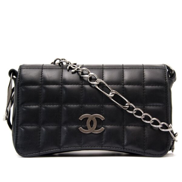 designer vintage tweedehands luxe handtas Chanel Black Quilted Shoulder Bag