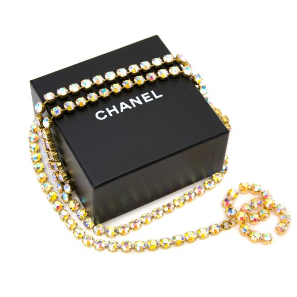 koop veilig online jouw tweedehands Chanel Vintage Aurora Stone Chain Belt