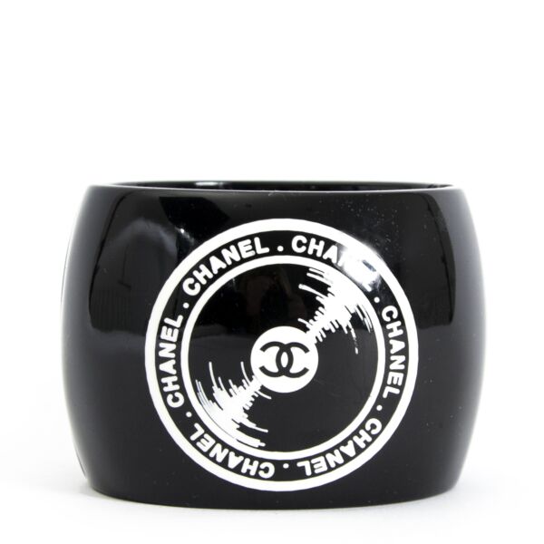 shop safe online your secondhande Chanel Black Resin Cuff Bracelet