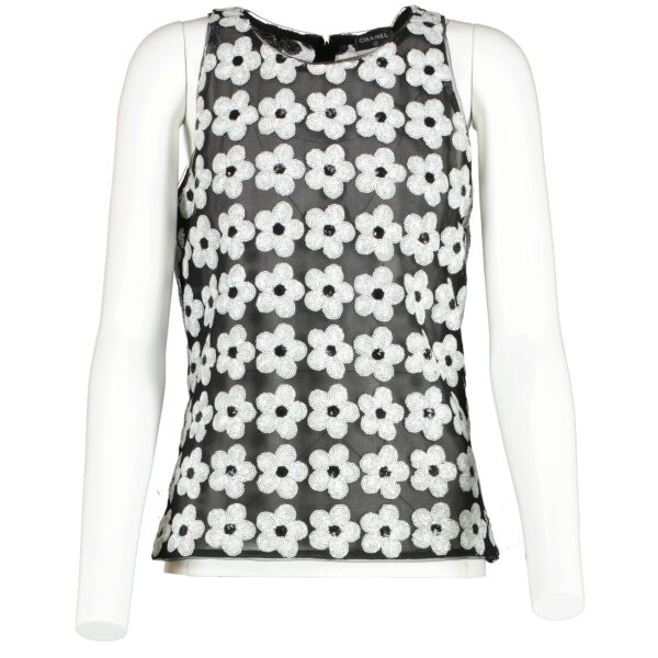 Authentic second hand Chanel 2015 Sequin Flower top on Labellov.com