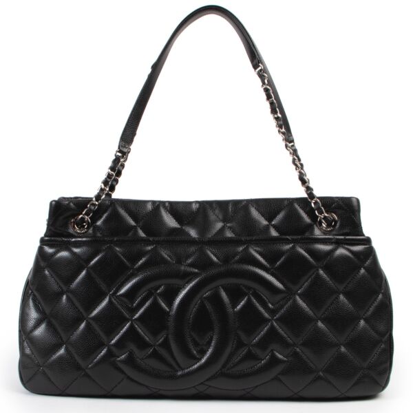 shop safe online Chanel Black Caviar Shopping Tote . excellent condition , Chanel Black Caviar Shopping Tote  100% authentic luxury 