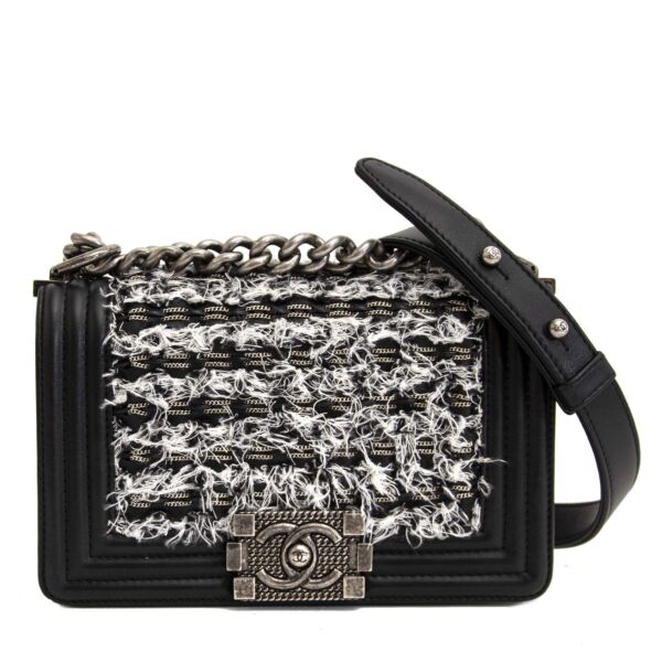Chanel Small Tweed Calfskin Boy Bag Vintage Secondhand Labellov Antwerp Buy and sell safe and secure at Labellov Antwerp