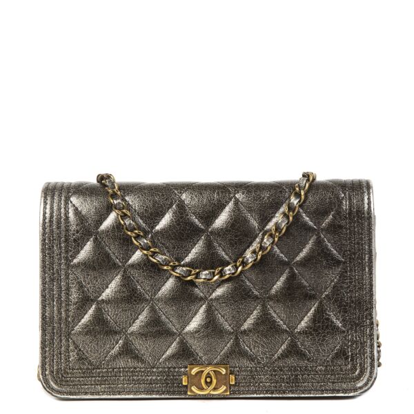 shop safe online your secondhandChanel Boy Wallet On Chain Metallic Grey WOC Bag