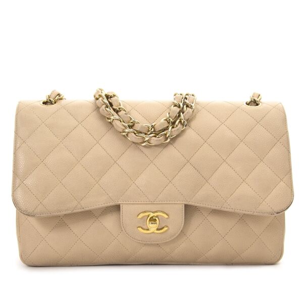 achetez  Chanel Jumbo Beige Double Classic Flapbag GHW pour le meilleur prix chez labellov 