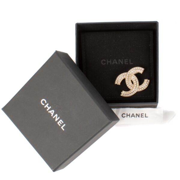 Chanel 20A Pearl Crystal CC Brooch