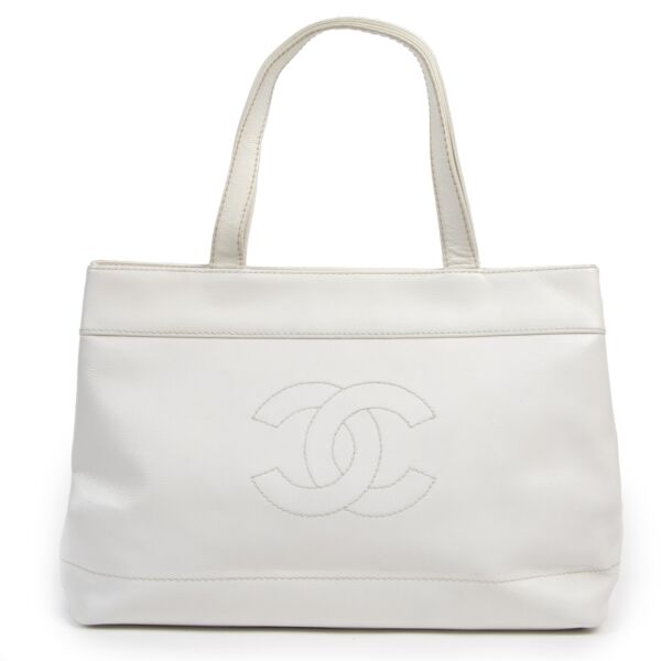 Authentic second-hand vintage Chanel White Leather Shopping Bag buy online webshop LabelLOV