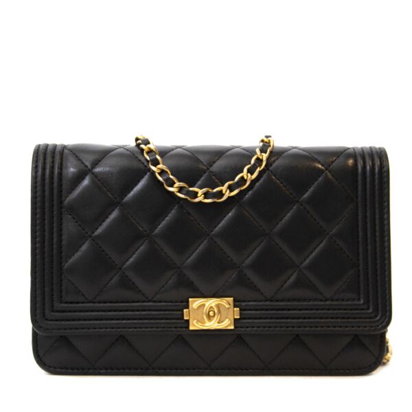 acheter en ligne seconde main Chanel Black Boy WOC . 