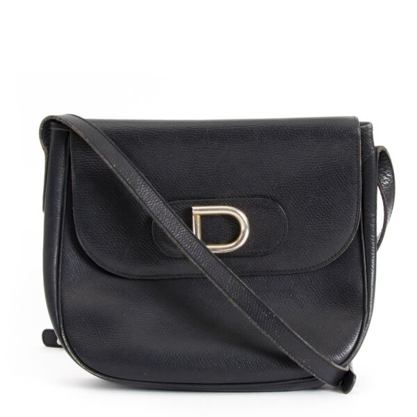 looking for a secondhand Delvaux Navy Crossbody Bag