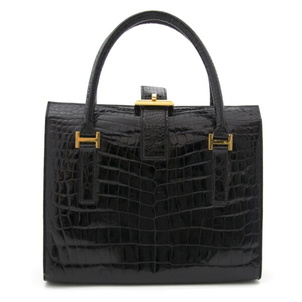 Looking for a Delvaux Black Croco Leather Doctors Bag? Buy safe and secure at Labellov