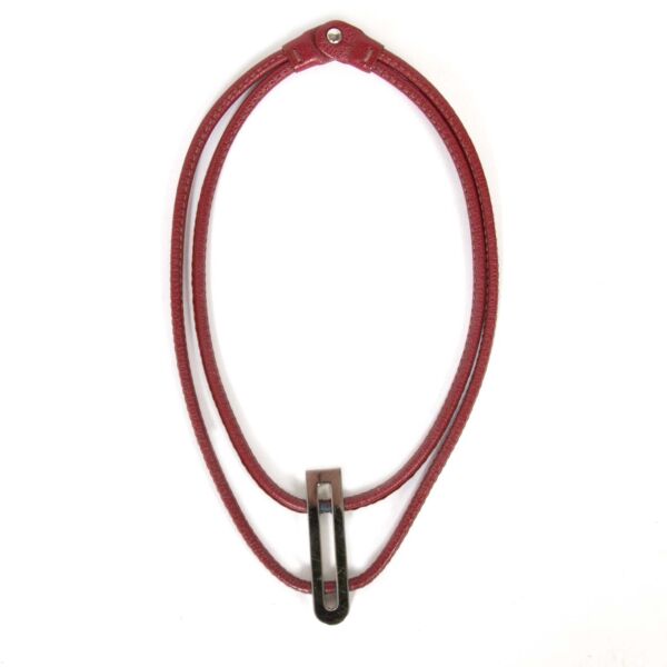 delvaux red leather d necklace now for sale at labellov vintage fashion webshop belgium