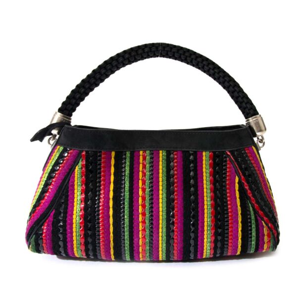 Delvaux Divino Toile de Cuir Lipstick Palette Buy authentic designer Delvaux secondhand bags at Labellov at the best price. Safe and secure shopping. Koop tweedehands authentieke Delvaux tassen bij designer webwinkel labellov.