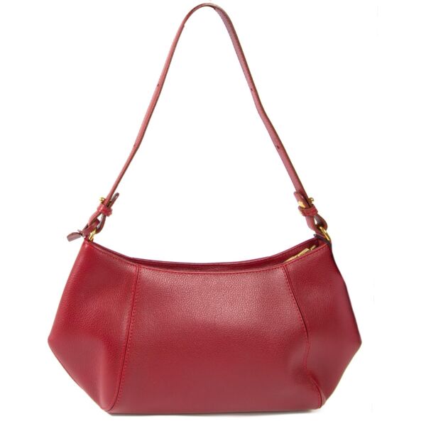 delvaux red shoulder bag now for sale at labellov vintage fashion webshop belgium