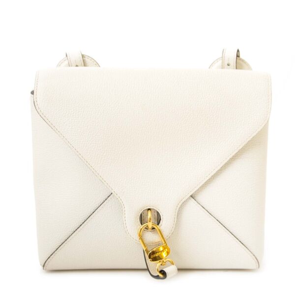 koop Delvaux White Leather Shoulderbag bij labellov aan de beste prijs