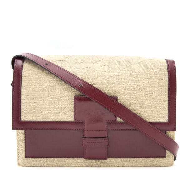 Are you looking for a Delvaux Red Leather and Fabric Shoulder Bag ? 