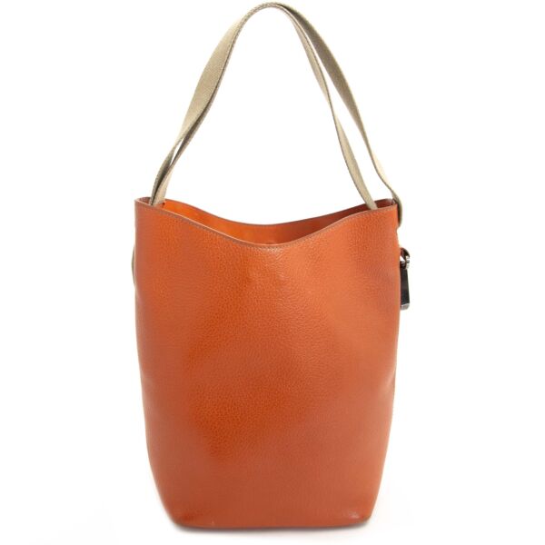 Deux De Delvaux Orange Bucket Bag now for sale at labellov vintage fashion webshop belgium