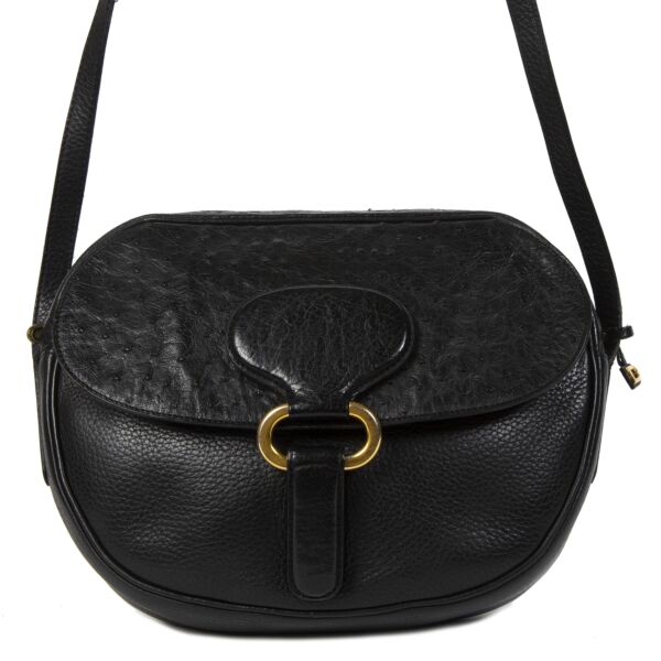 Authentieke tweedehands Delvaux Black Crossbody Bag Ostrich juiste prijs veilig online winkelen LabelLOV webshop luxe merken winkelen Antwerpen België mode fashion