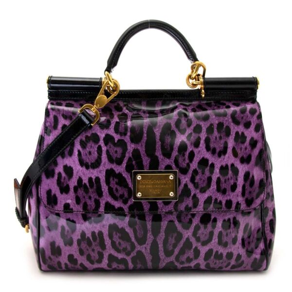 Buy an authentic secondhand Dolce & Gabbana Miss Sicily leopard print at the right price at LabelLOV vintage webshop. Safe and secure online shopping.