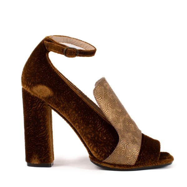 shop 100% authentic second hand Dries Van Noten Gold Velvet Peep-toe Heels - Size 37 on Labellov.com