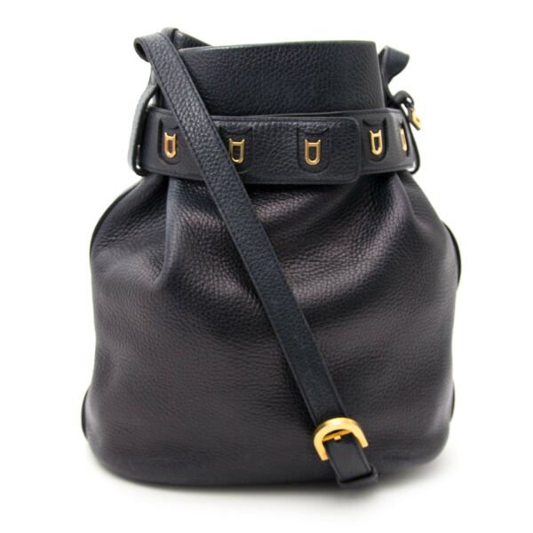 Tweedehands Delvaux Bucket bag online te koop bij LabelLov. 