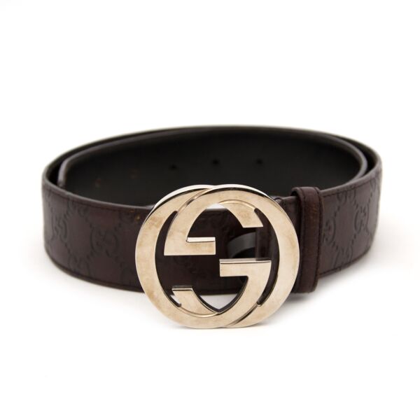 Bent u opzoek naar een Gucci Brown Gold Embossed Belt - Size:80?