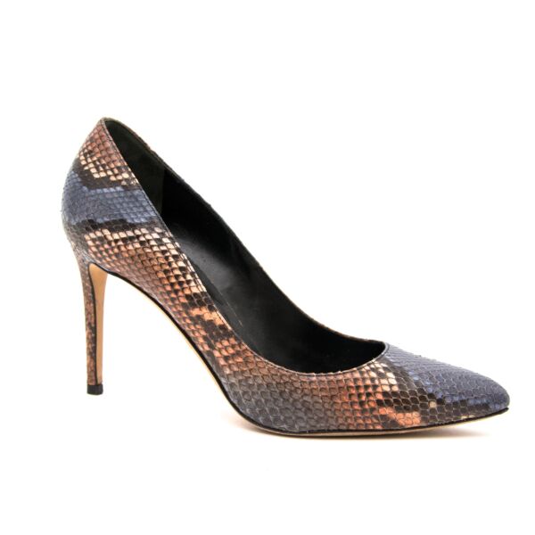 Gucci Brown and blue python high heel pointed toe pumps now online at labellov.com for the best price.