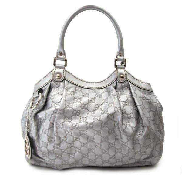 Buy authentic secondhand Gucci Silver bag at the right price at LabelLOV vintage webshop. Safe and secure online shopping.