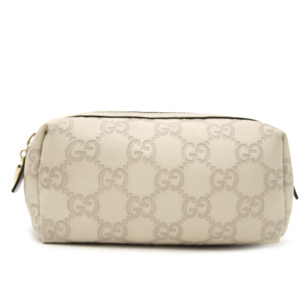 Acheter en ligne chez Labellov.com Gucci Beige Guccissima Pochette. 