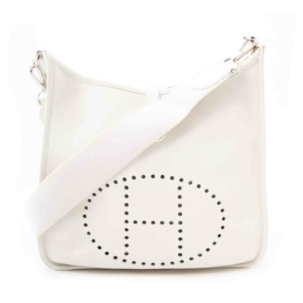 Bent u opzoek naar een Hermès White Evelyne Messenger Bag? 