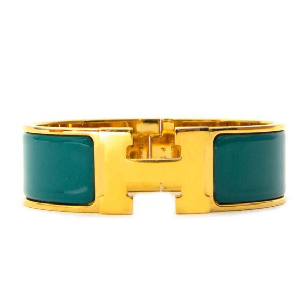 100% authentieke Hermès Clic Clac H Gold Emeraude GM aan de beste prijs bij Labellov