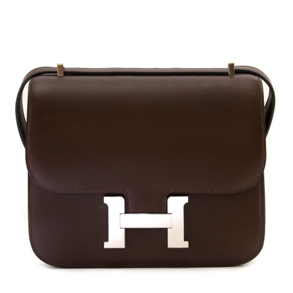 Hermès Constance Mini Butler Moka now online at labellov.com, skip the waitinglist and get yours right now