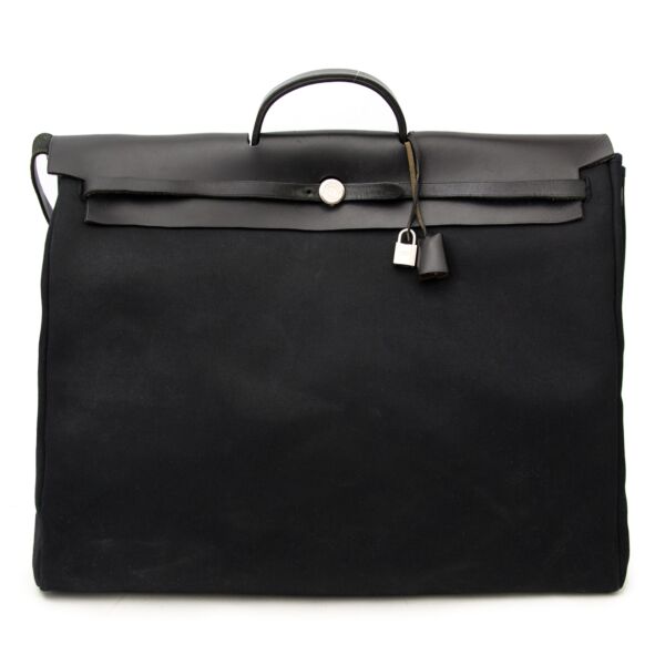 Buy now safe and secure the Hermès herbag on www.labellov.com at the best price