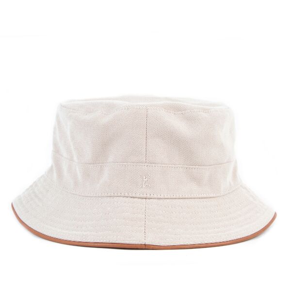 Hermès Beige Toile Bucket Hat for the best price at Labellov secondhand luxury in Antwerp
