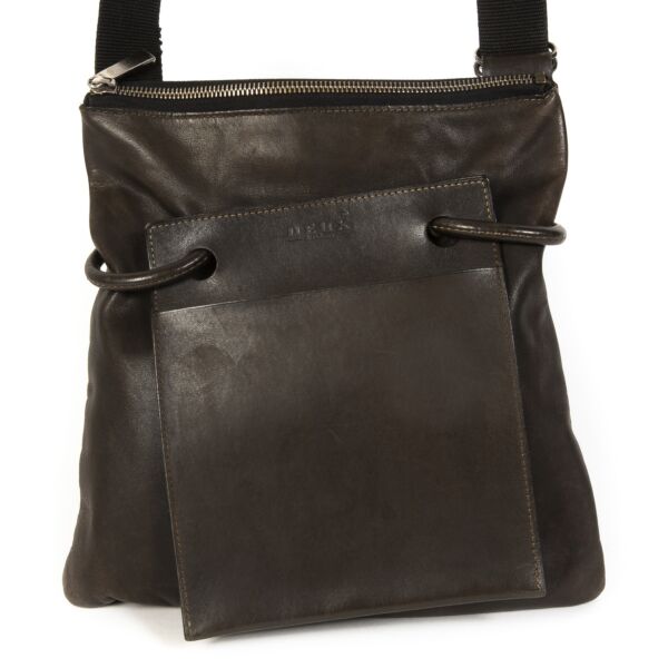 Deux de Delvaux Brown Drawstring Crossbody Bag