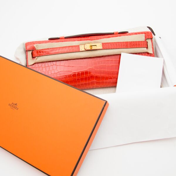 Hermès Kelly Cut Pochette Crocodile Porosus Lisse Orange GHW