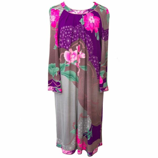Buy an authentic Leonard Purple Pink Floral Dress at the right price at LabelLOV vintage webshop. Safe and secure online shopping.
