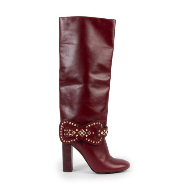 Shop safe online Tory Burch burgundy boots, Burgundy boots in very good condition, Preloved Tory Burch in very good condition. 