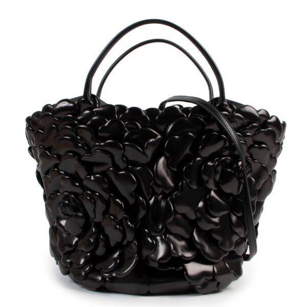 shop authentic second hand luxury high end designer Valentino Garavani 03 Rose Edition Atelier Bucket Bag at Labellov