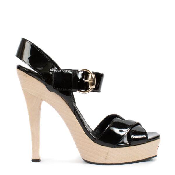 Gucci Black Patent Leather Heels - size 39